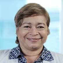 Dr. Geneva González