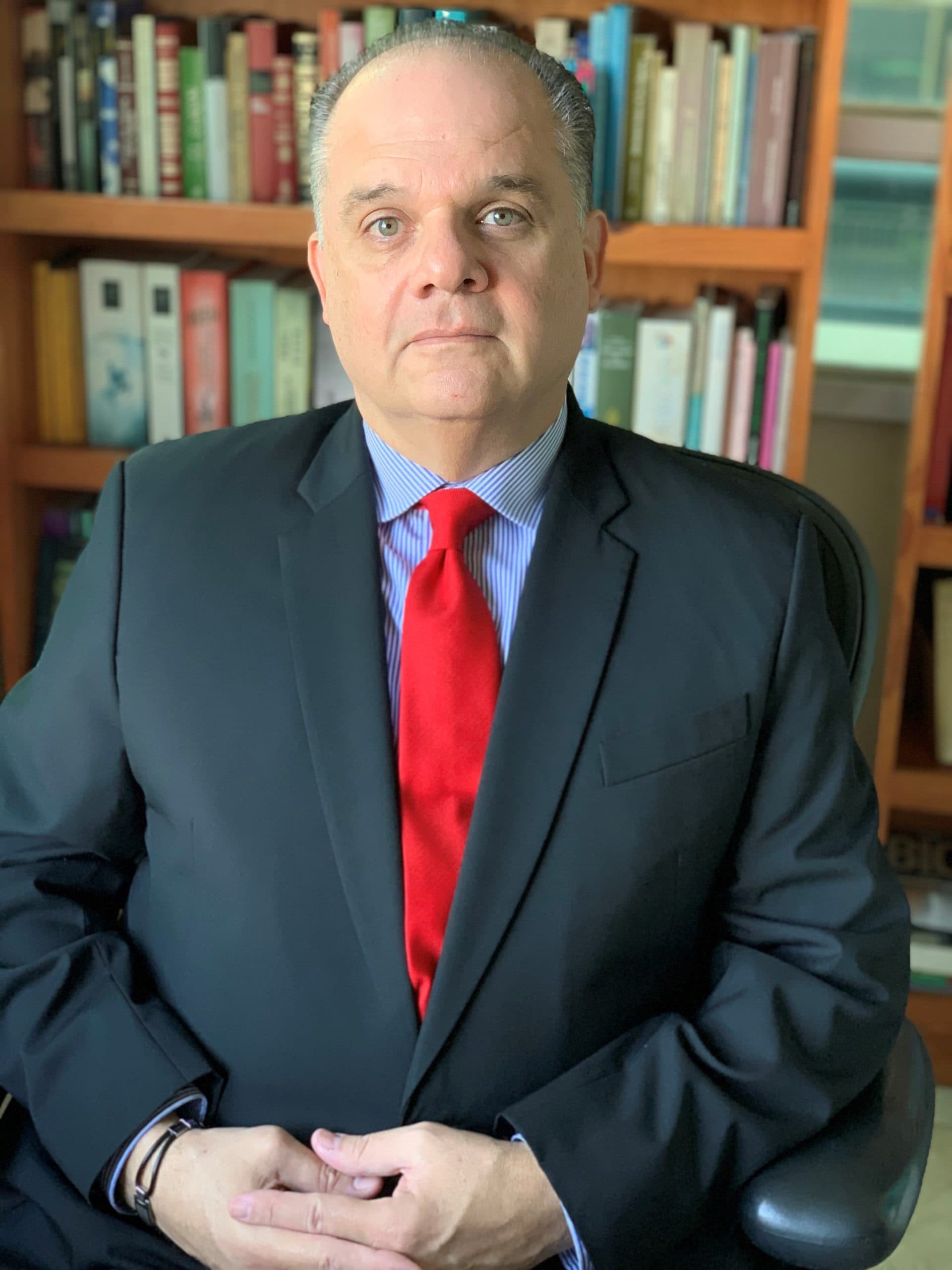 Dr. Fernando Díaz S.
