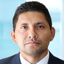 Dr. José Leonardo González.