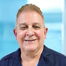 Dr. Carlos Sayavedra