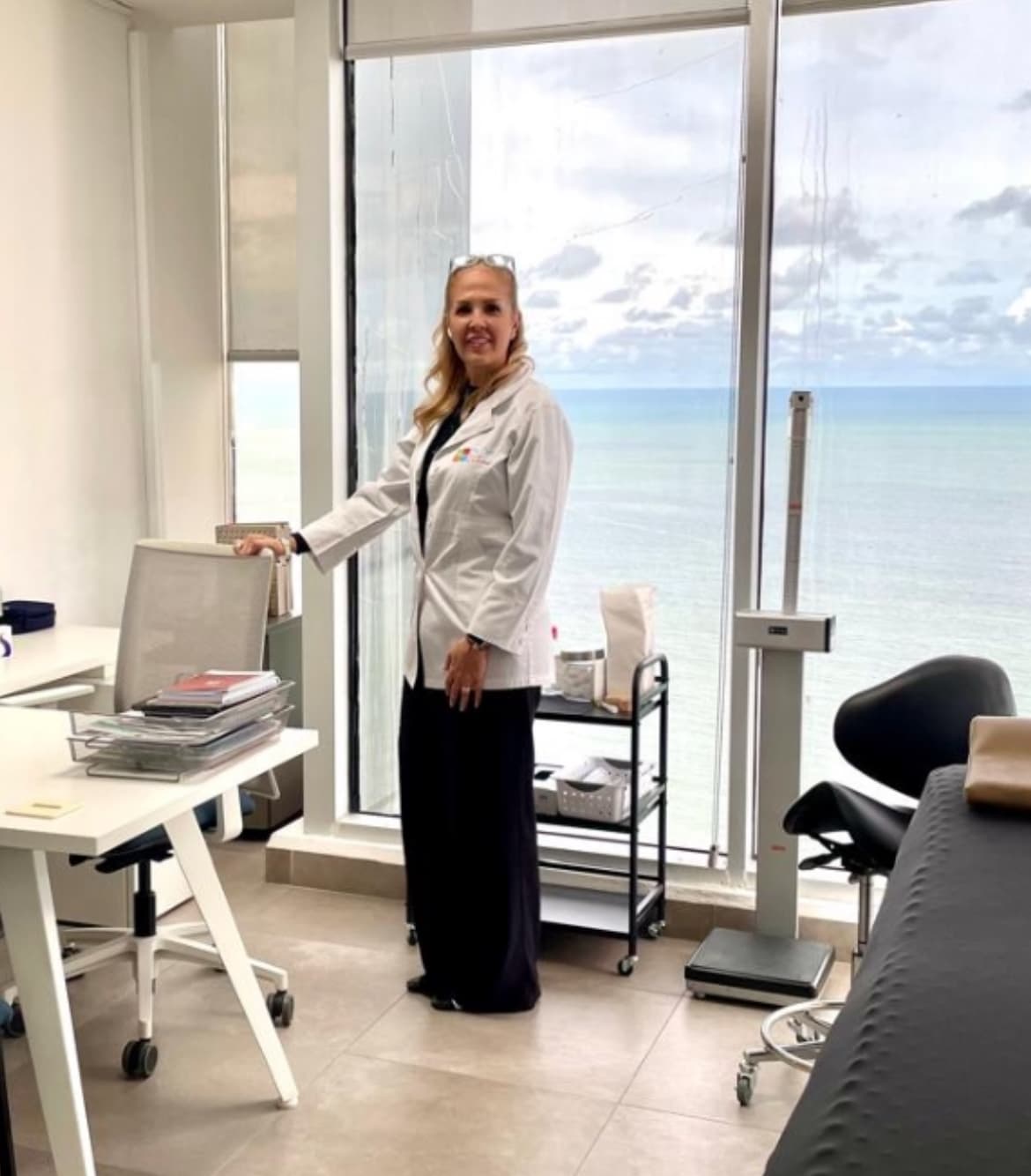 Dr. Itzel Velásquez Chen